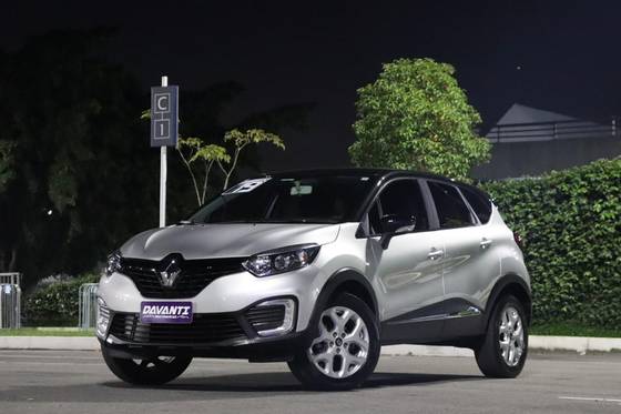 RENAULT CAPTUR 1.6 16V SCE FLEX LIFE X-TRONIC RENAULT CAPTUR 1.6 16V SCE FLEX LIFE X-TRONIC